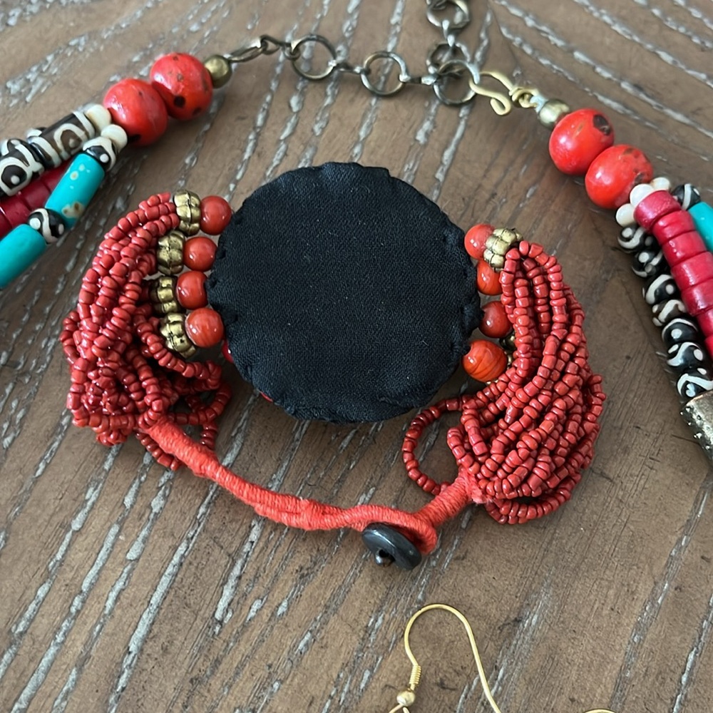 Bajalia Faux Coral Turquoise & Brass Necklace Bracelet Earrings - Picture 5 of 9